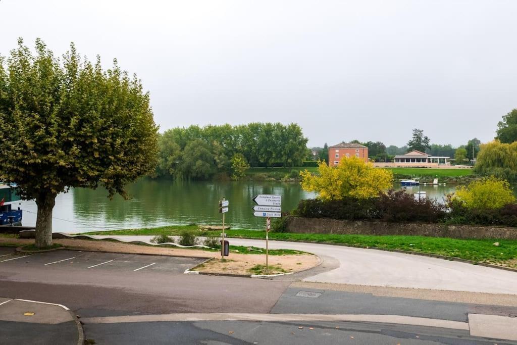 La Dolive - Locationtournus Appartement Buitenkant foto